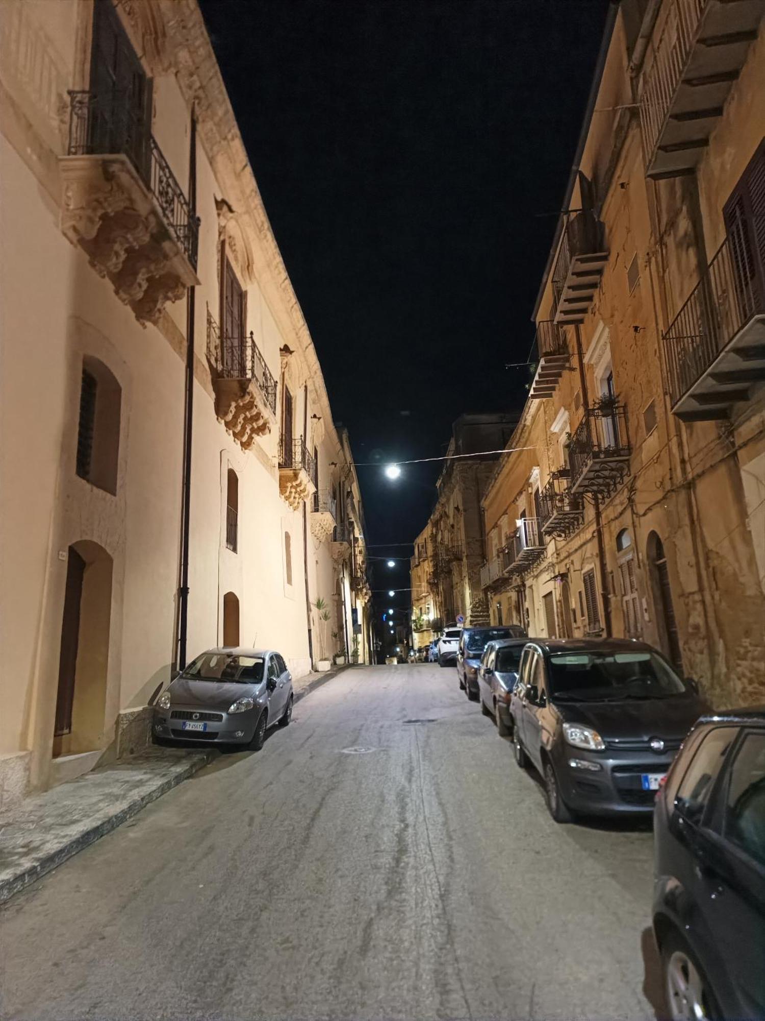 Afena Rent Bedrooms Αγκριτζέντο Εξωτερικό φωτογραφία