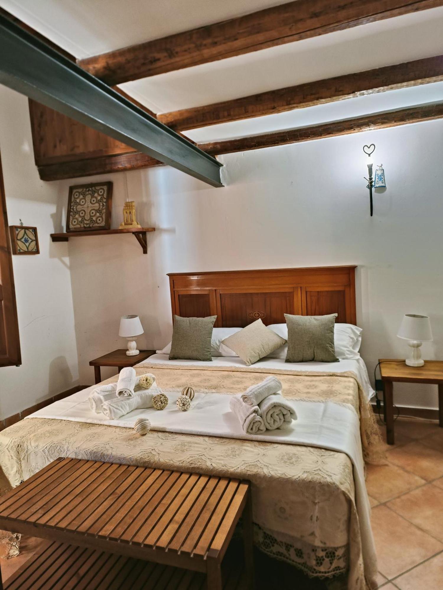 Afena Rent Bedrooms Αγκριτζέντο Εξωτερικό φωτογραφία